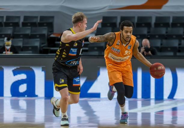 显然不在计 显然不在计