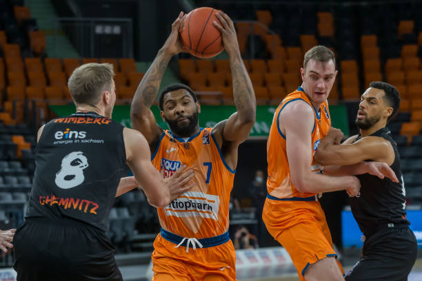 过坚韧的精 过坚韧的精